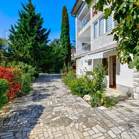 In 39424 Apartman *